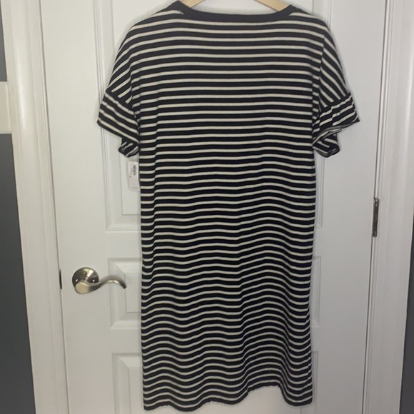 Old Navy Black and White Striped Dress - NWT - Picture 5 of 5